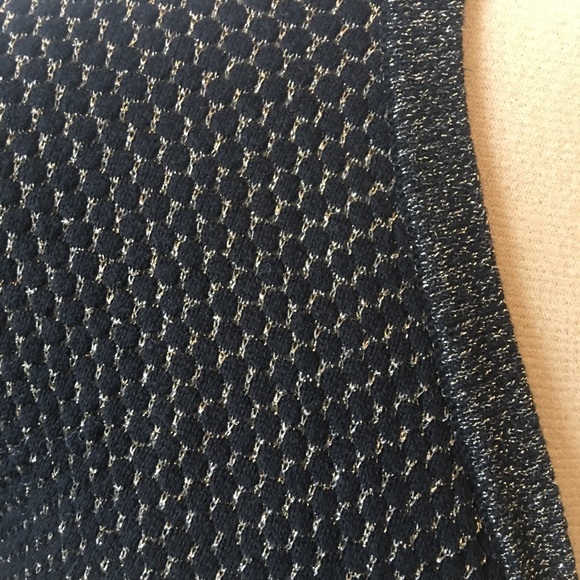 Jones New York black and gold cardigan Size M (petite) - Picture 2 of 8